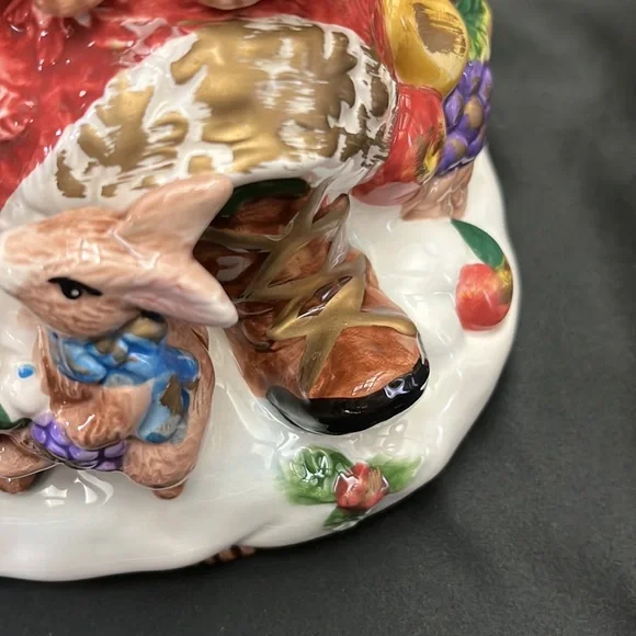 Santa And Friends Holiday Cookie Jar.  Vintage.  Very Pretty and well Done. - Picture 5 of 13